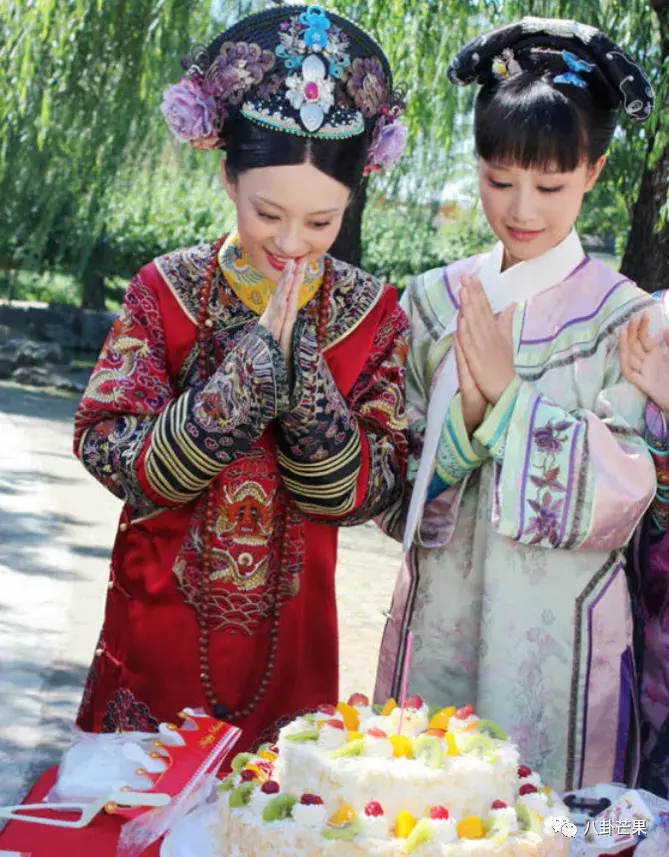 甄嬛传十周年幕后花絮集喊cut之后无人在意皇上
