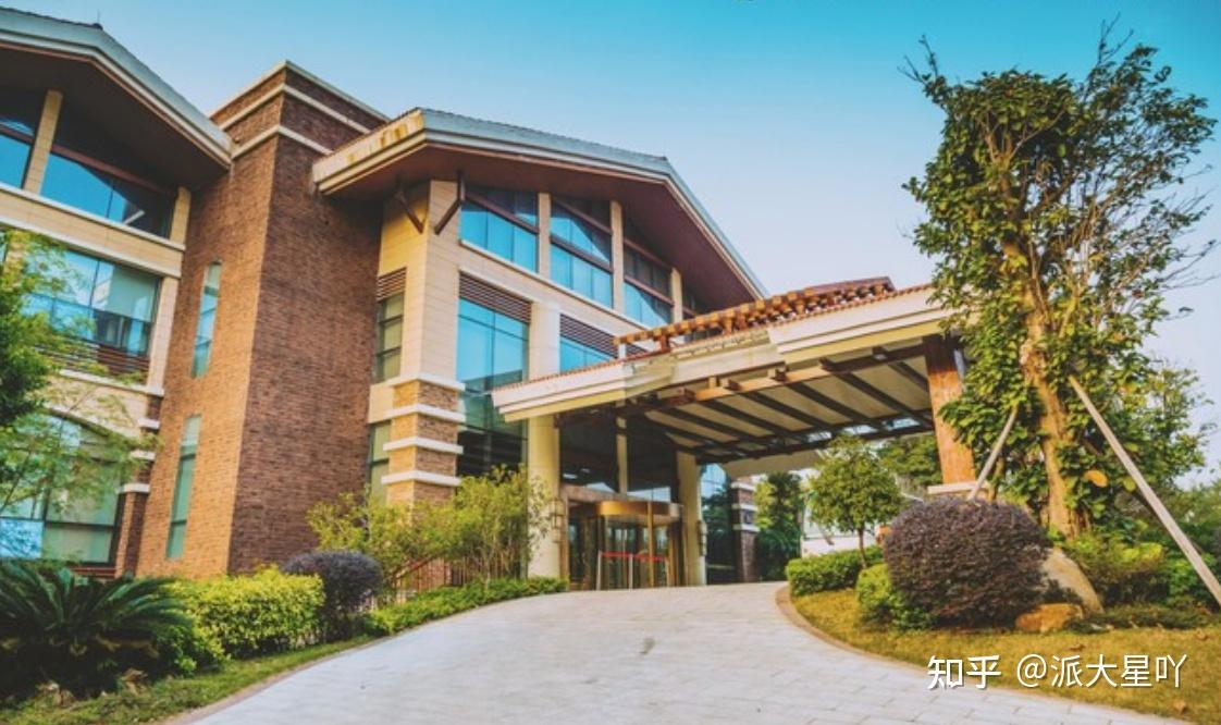 山庄位于北海冠头岭国家森林公园内,本来准备去的是森林公园,但因为在