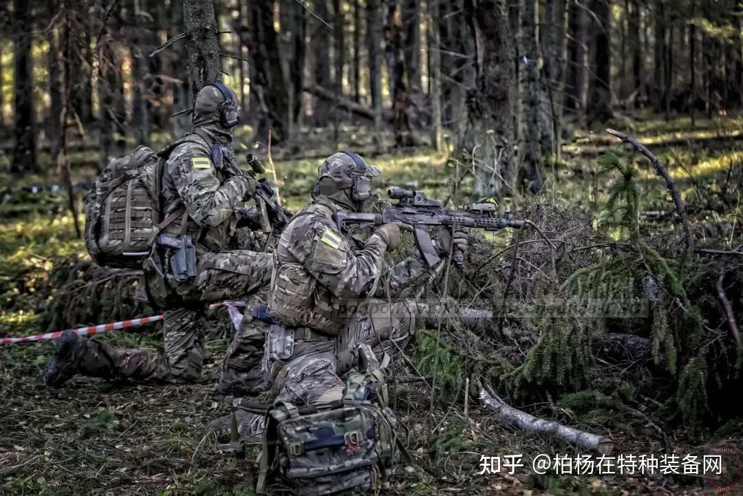 國產m32h耳機入選阿爾法特種部隊武器裝備配置為國產裝備爭光