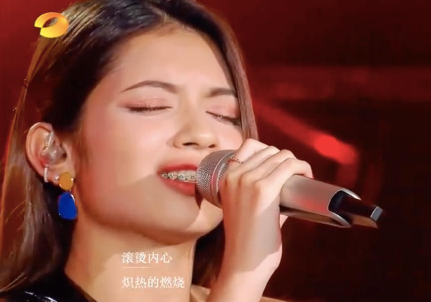 有马来西亚邓紫棋之称的李佩玲比赛关键时刻为什么输在牙套上