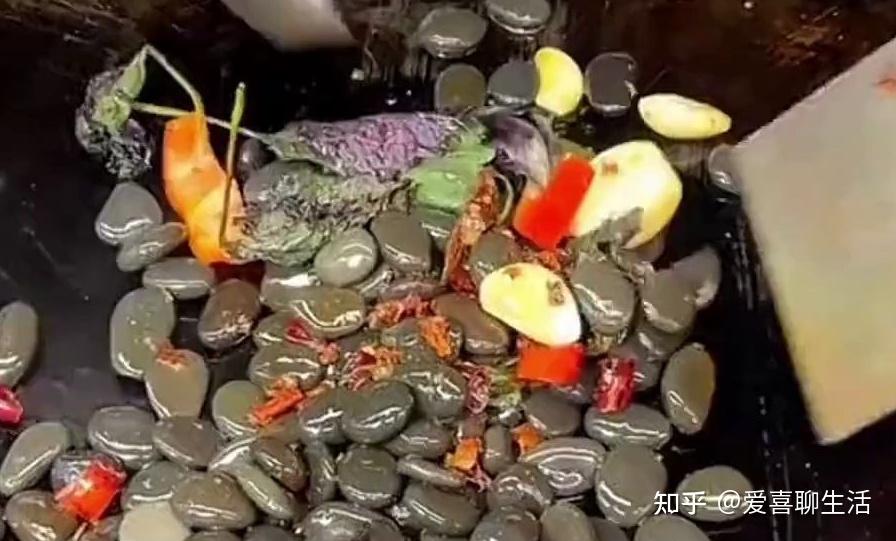 湖北最强下酒菜，石头吃出鱼香味，一菜传3代，当地俗称“嗦丢” - 知乎