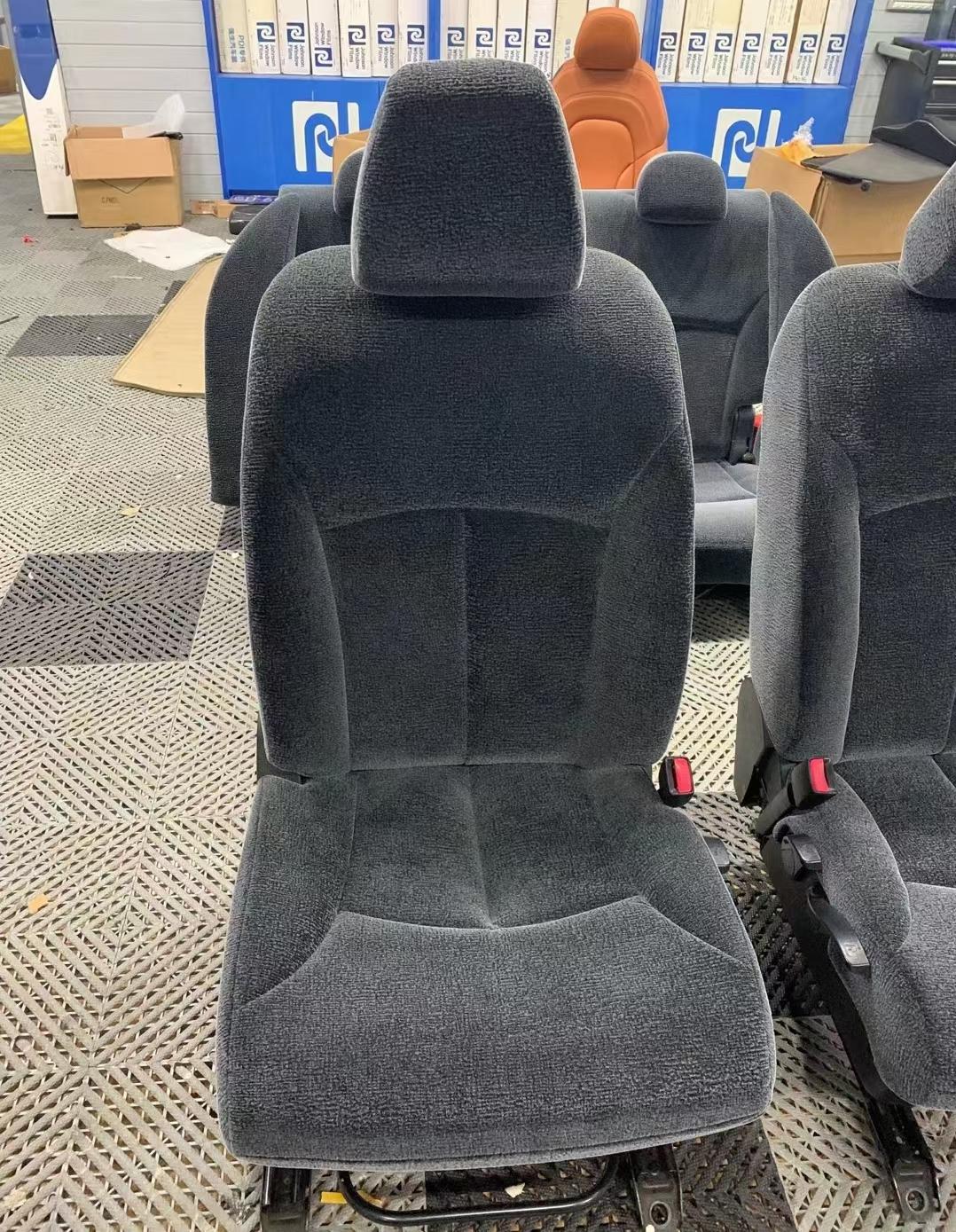 贵而不显,华而不炫,,尽在#魔术绒#魔术绒座椅国际顶级汽车内饰专用