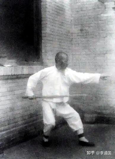 大师孙禄堂之:八卦掌师父程廷华,一个天才好手,一个风趣教师 - 知乎