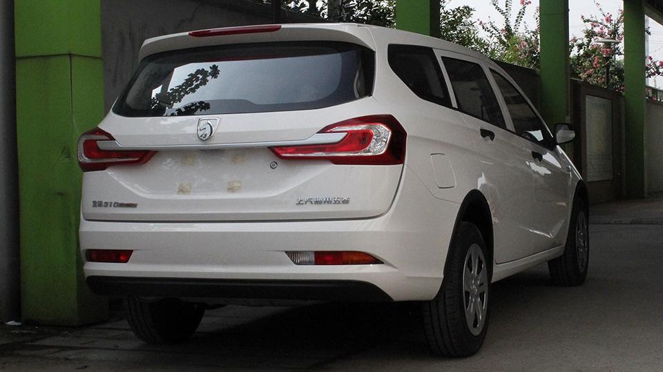 2万元圆梦旅行车比飞度更能装但宝骏310w不如面包车