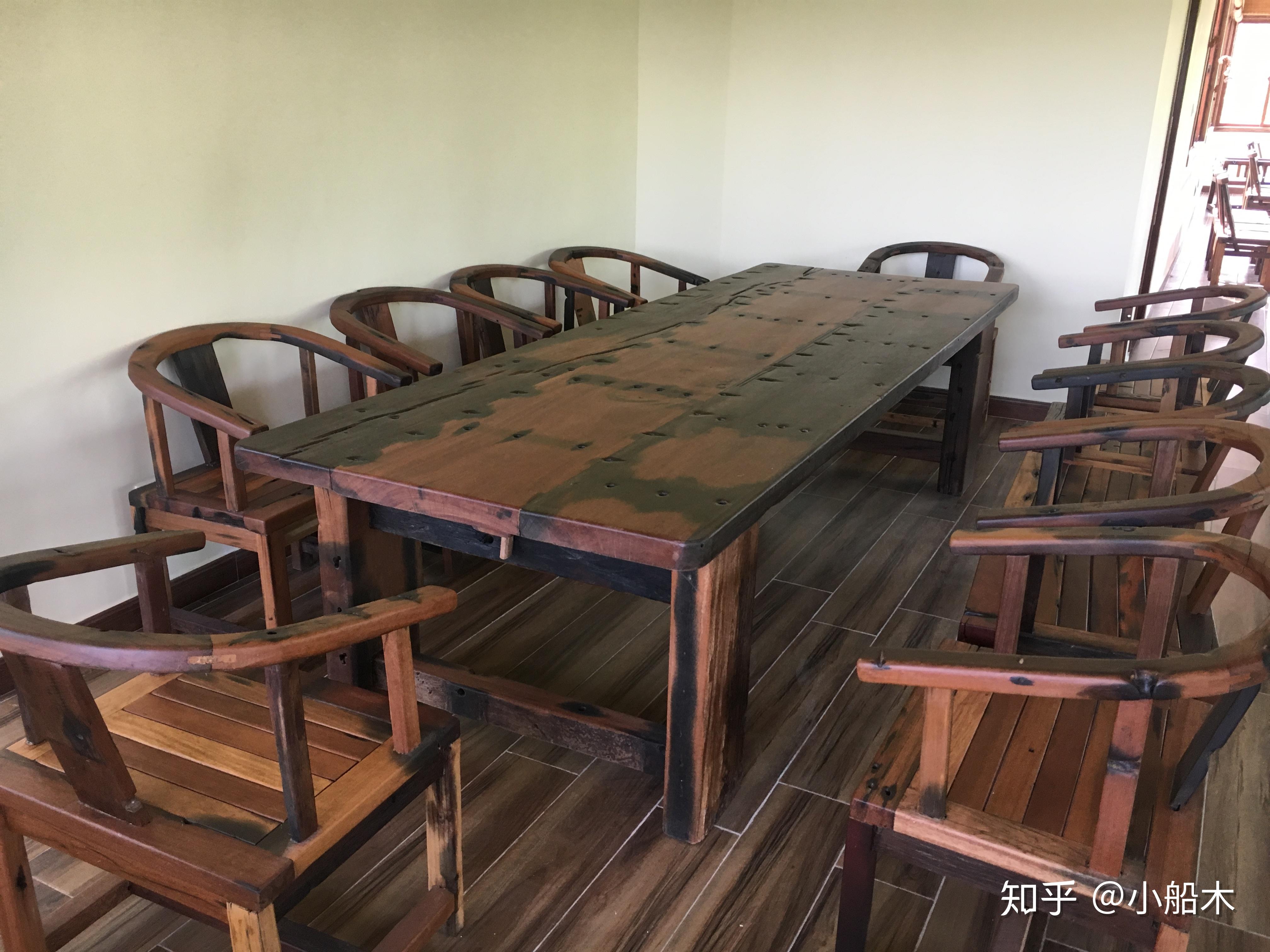 原生态老船木餐桌椅饭桌自然边古旧实餐桌餐厅会所民宿适合用老船木 - 知乎