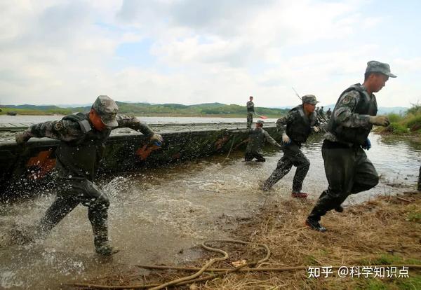 中国舟桥部队有多强?26分钟即可架设千米铁桥,可供重装部队通行 - 知乎