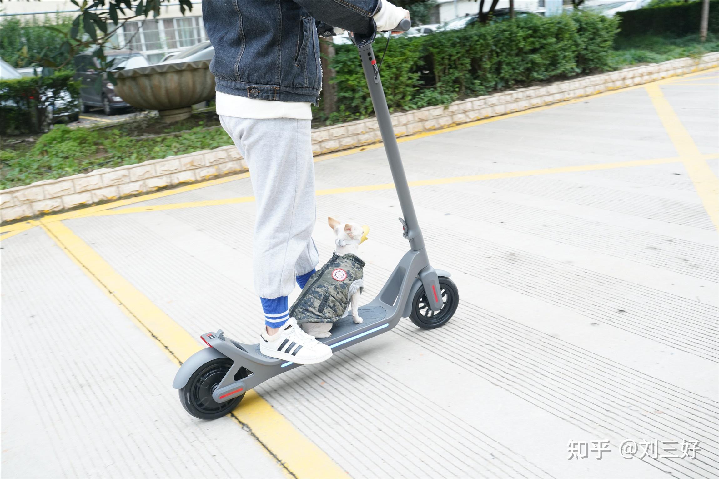 40km续航630w电机华为鸿蒙智联乐骑智能滑板车评测