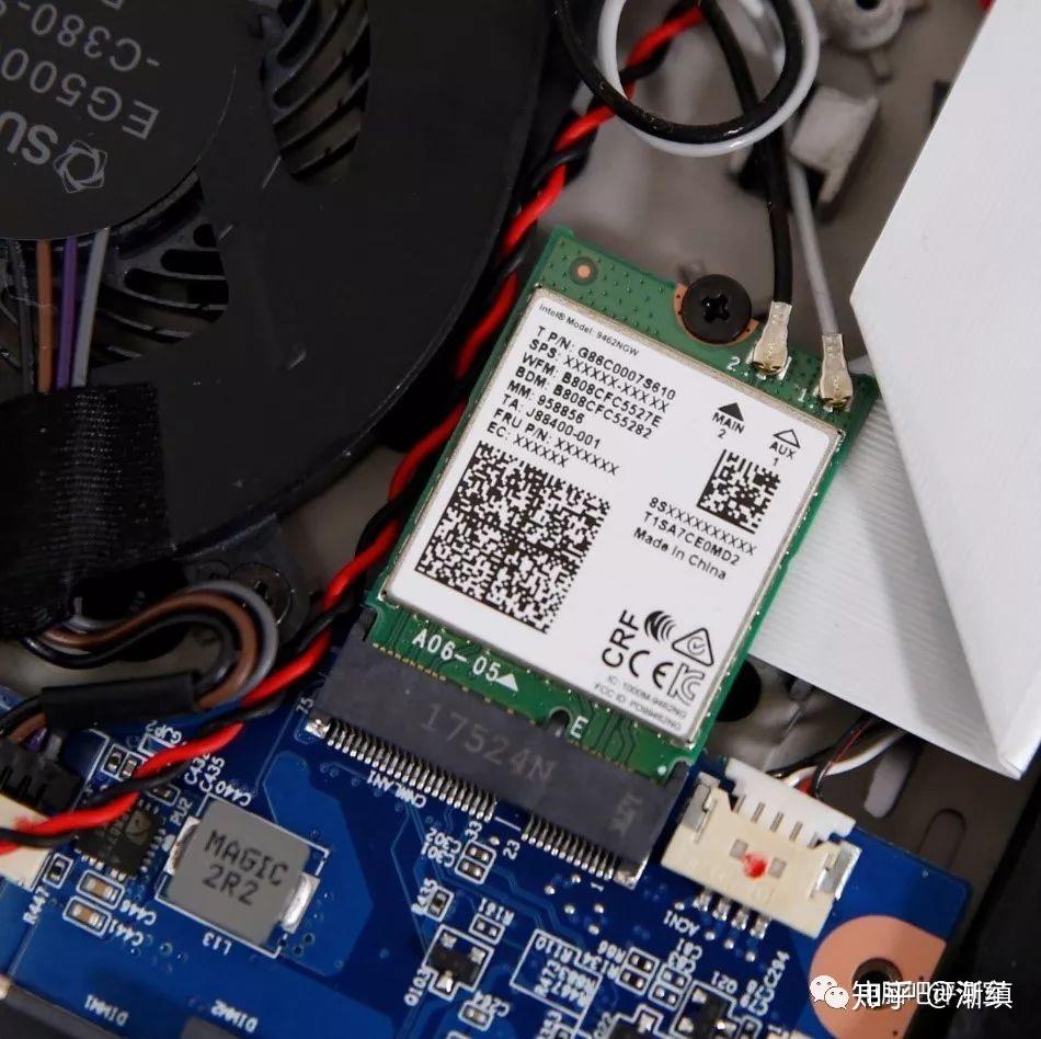 窄边框的颜值范儿游戏本机械革命z2评测