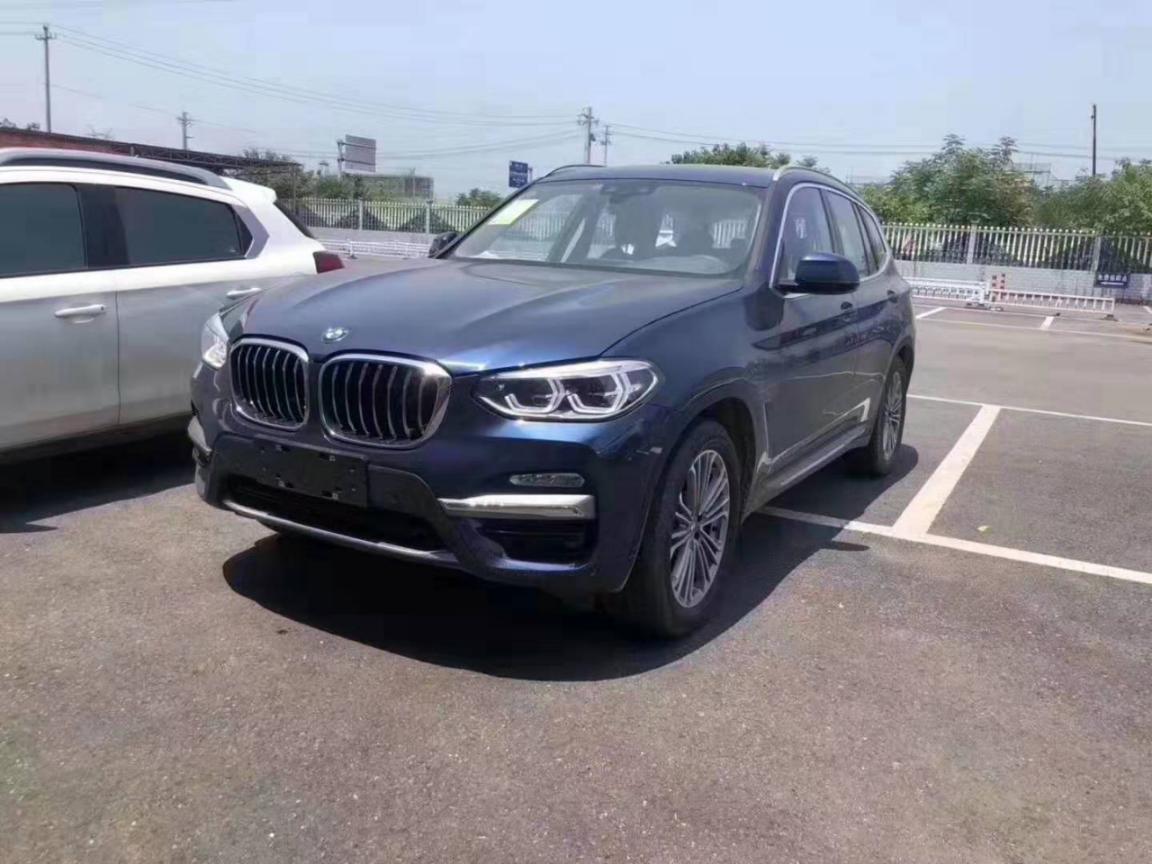 宝马x3 sdrive28i 豪华套装