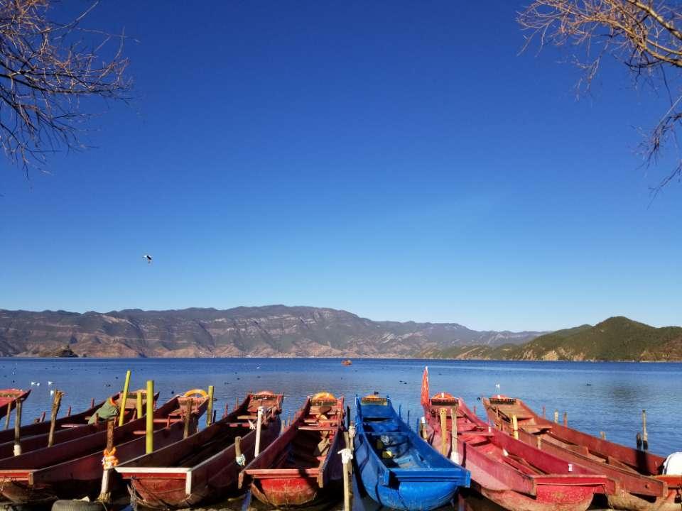 请原谅我来一次说走就走的旅行(来一场说走就走的旅行唯美句子)