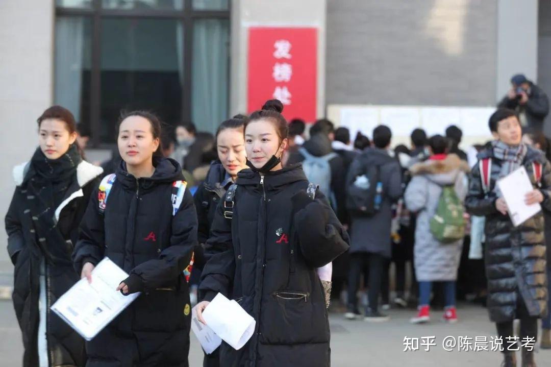 艺考面试怎么回答考官的问题才能出彩