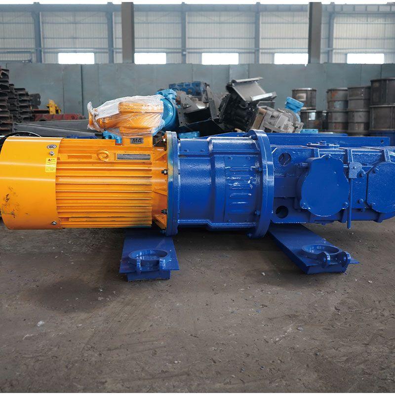 山东兴晔刮板机02矿用刮板机的维护与保养