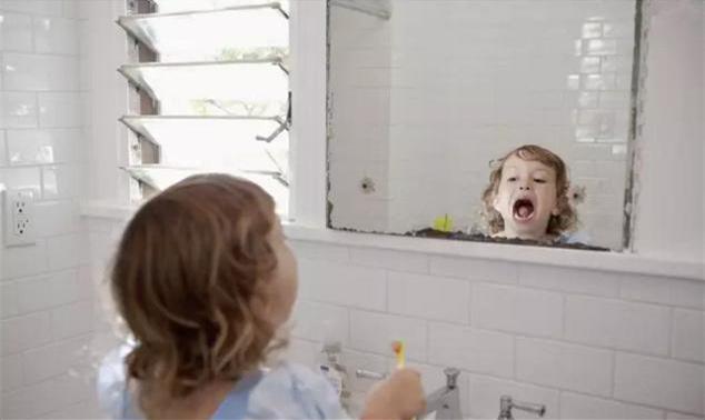 如何正确护理口腔卫生 v2-d992f09b78421369c96781be68147331_1440w.jpg?source=172ae18b