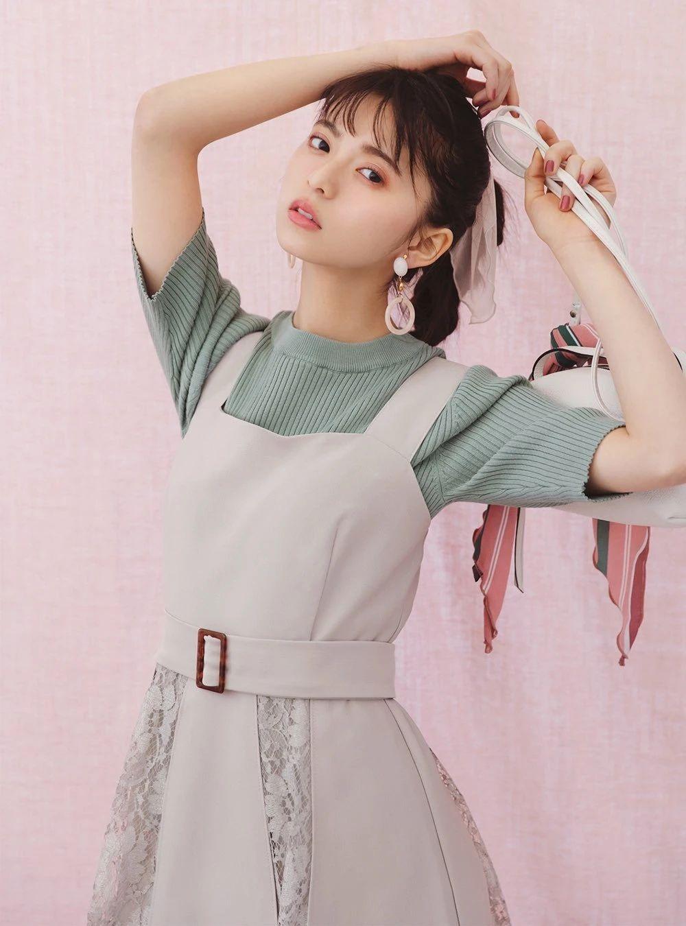 请问去哪里有斋藤飞鸟无水印壁纸啊