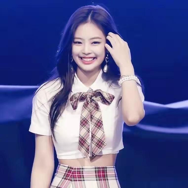 头像jennie奶凶奶凶