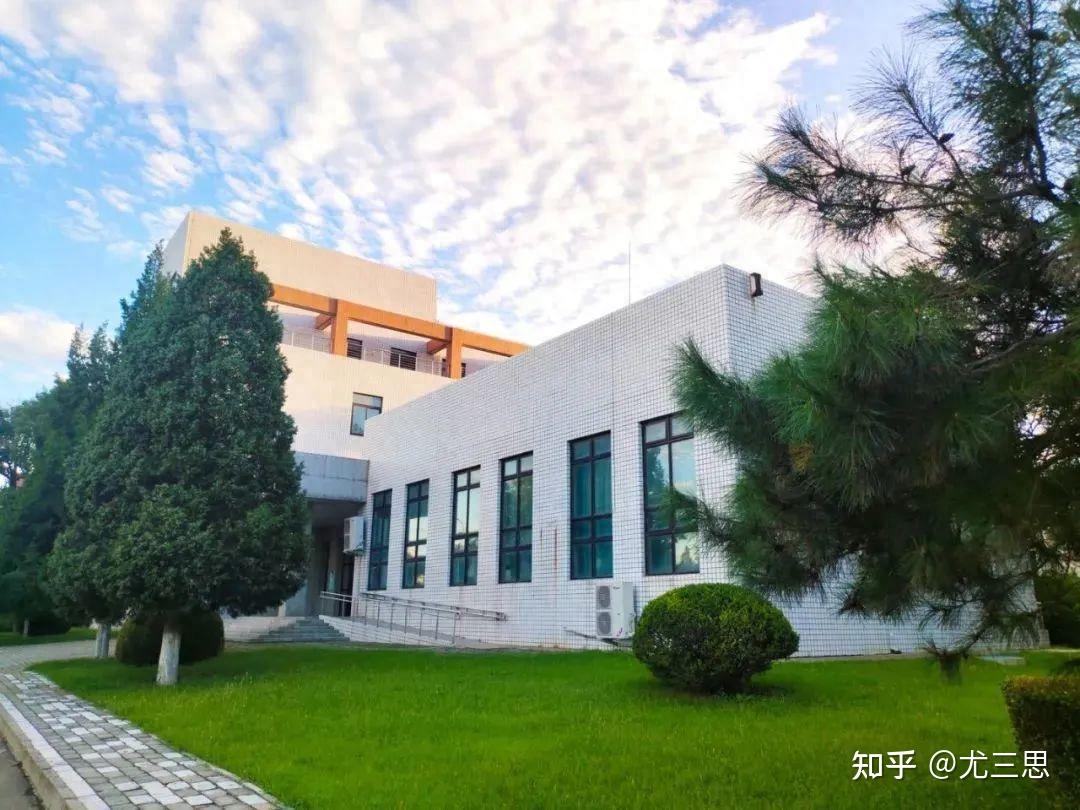 北京服装学院:我国第一所公办服装高校,2019年变更为艺术院校