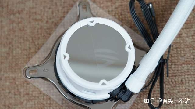 艾尔登法环太火了,于是打造了一台能在4K分辨率下畅玩它的黑白主机 第39张 艾尔登法环太火了,于是打造了一台能在4K分辨率下畅玩它的黑白主机 第39张