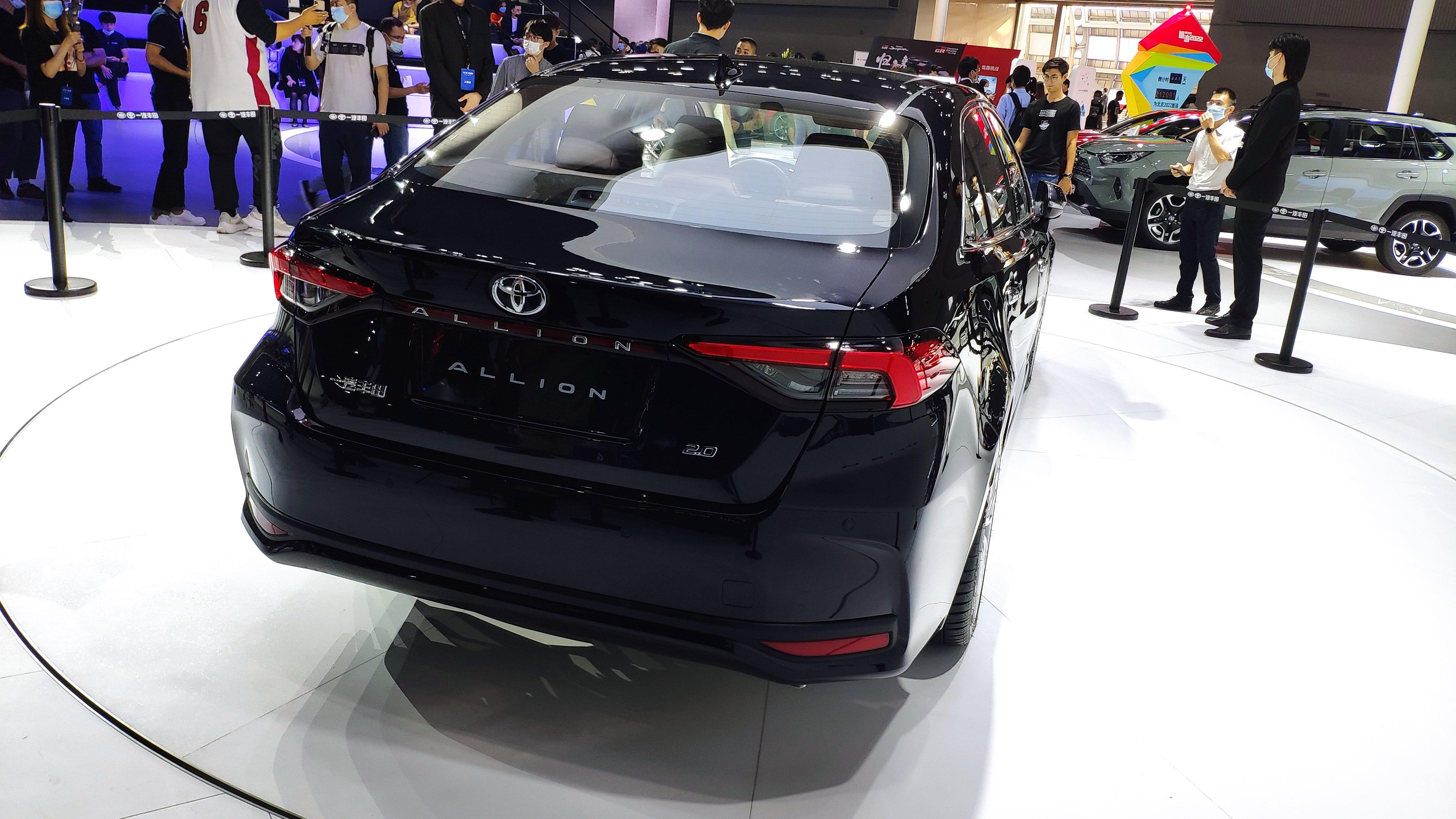 2020年广州车展一汽丰田傲澜实车气势堪比丰田亚洲龙