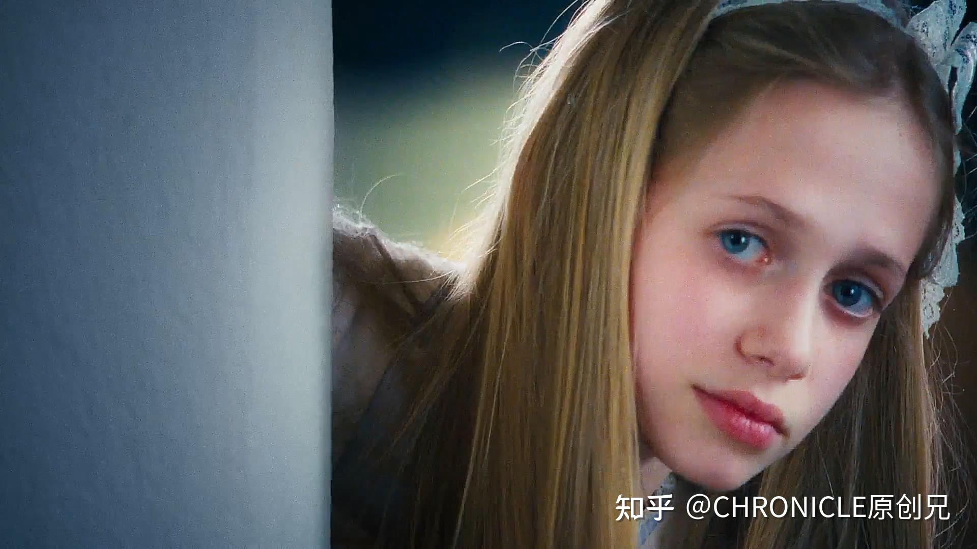 《菲比梦游仙境 phoebe in wonderland》电影顺便舞台剧上的