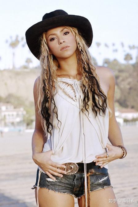 足坛佳丽第六十七期皮克老婆夏奇拉