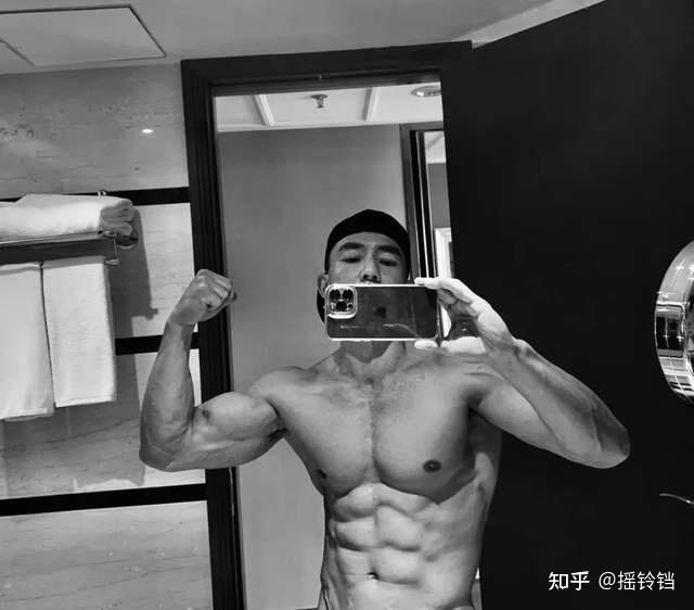 刘畊宏:周杰伦都捧不红的男人,却因为跳操火了(刘畊宏老婆周杰伦mv夜曲)