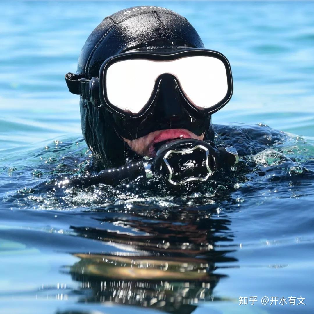 循环式潜水呼吸器及其在军事潜水中的应用