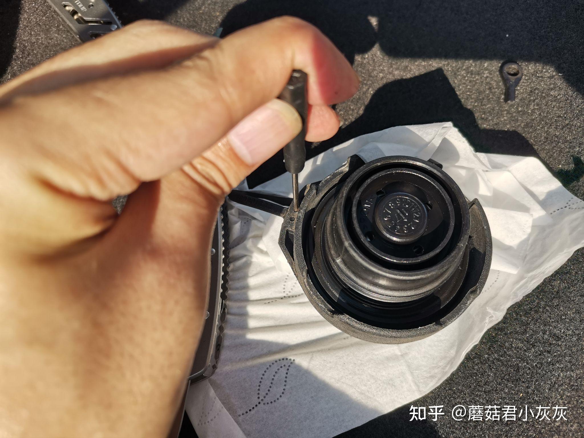 给爱车更换油箱盖防丢绳 - 知乎