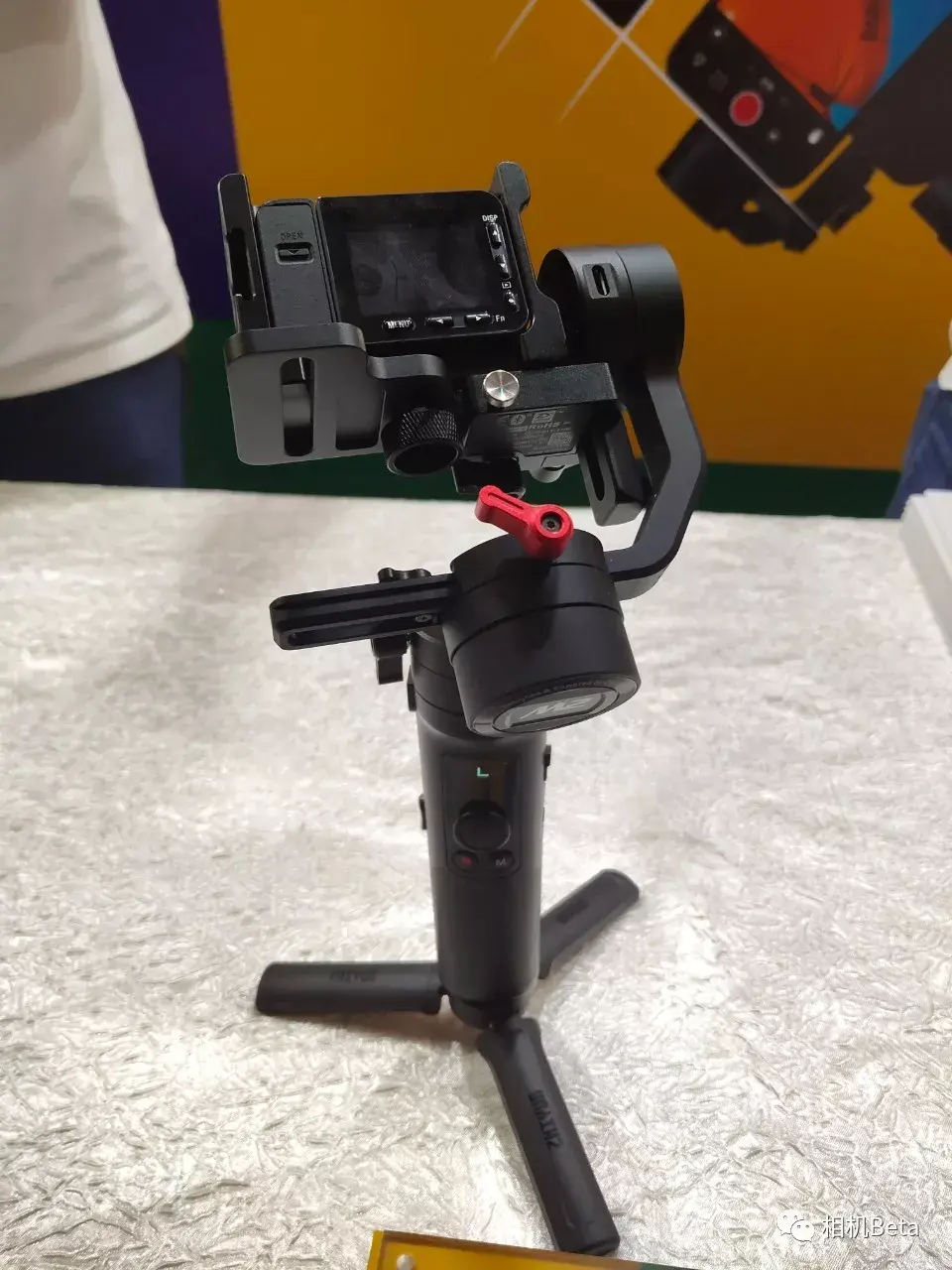 智云"百搭"稳定器云鹤m2发布,手机,运动相机,卡片机,微单通吃(内附