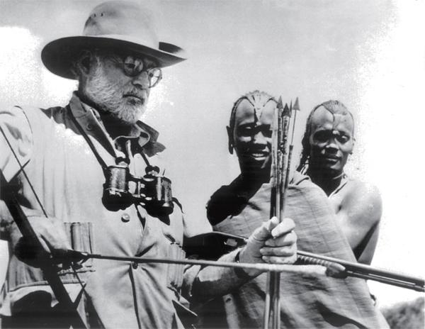海明威 1954 年在非洲。