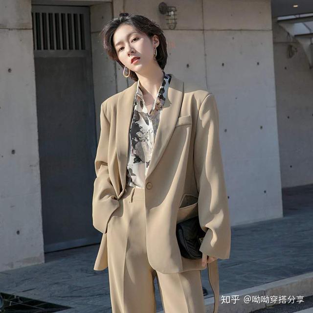 女生小西装搭配推荐,让你气质焕然一新! - 知乎