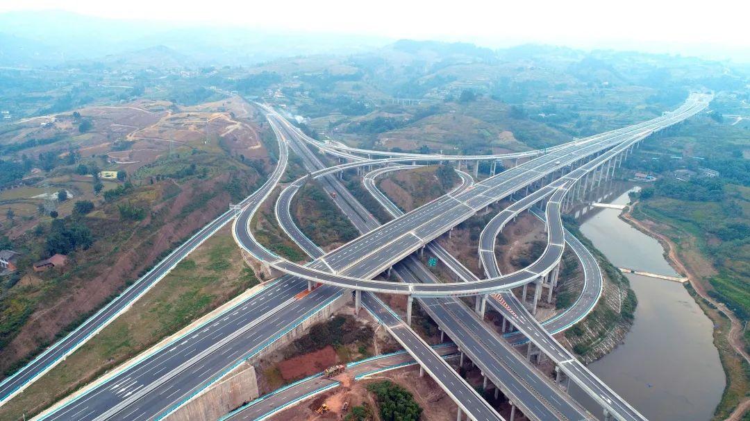 新记录成都高速公路运营里程突破1100公里