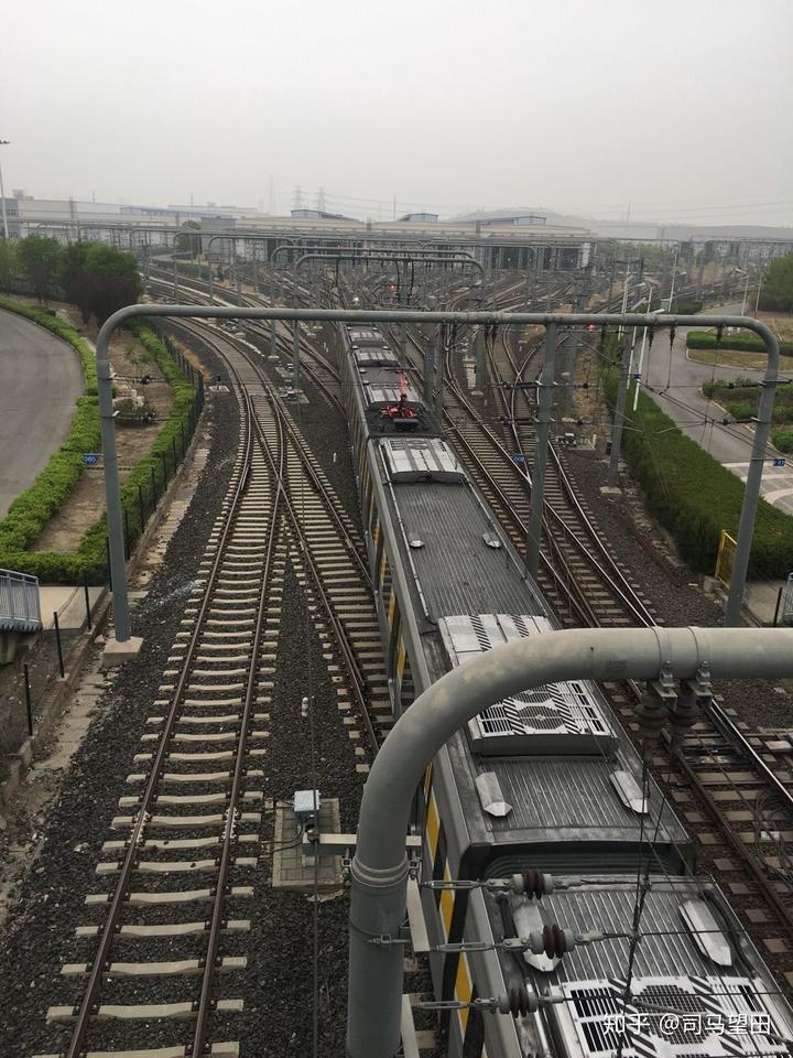地铁列车晚上都停在哪里呢? 7 v2 dc055828425f908af1d8a63c44f52631 720w