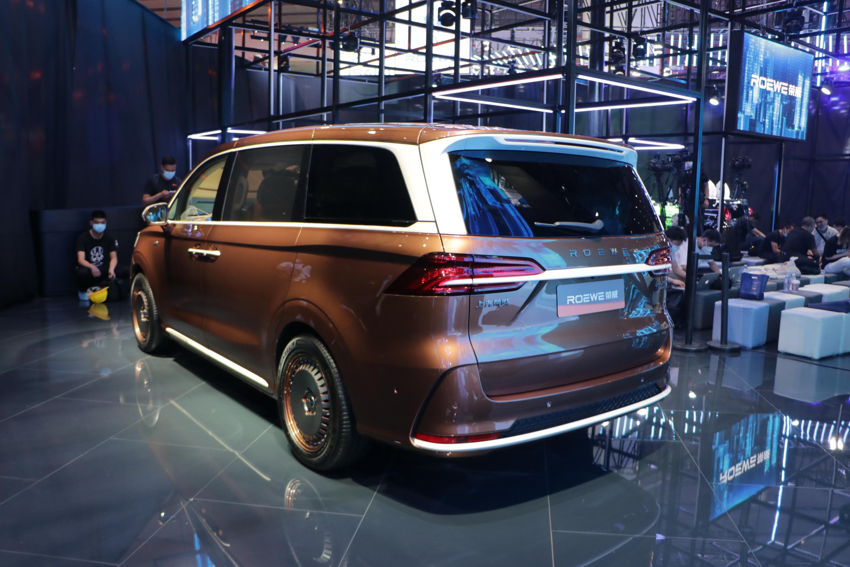 2021广州车展全新荣威imax8袋鼠版亮相