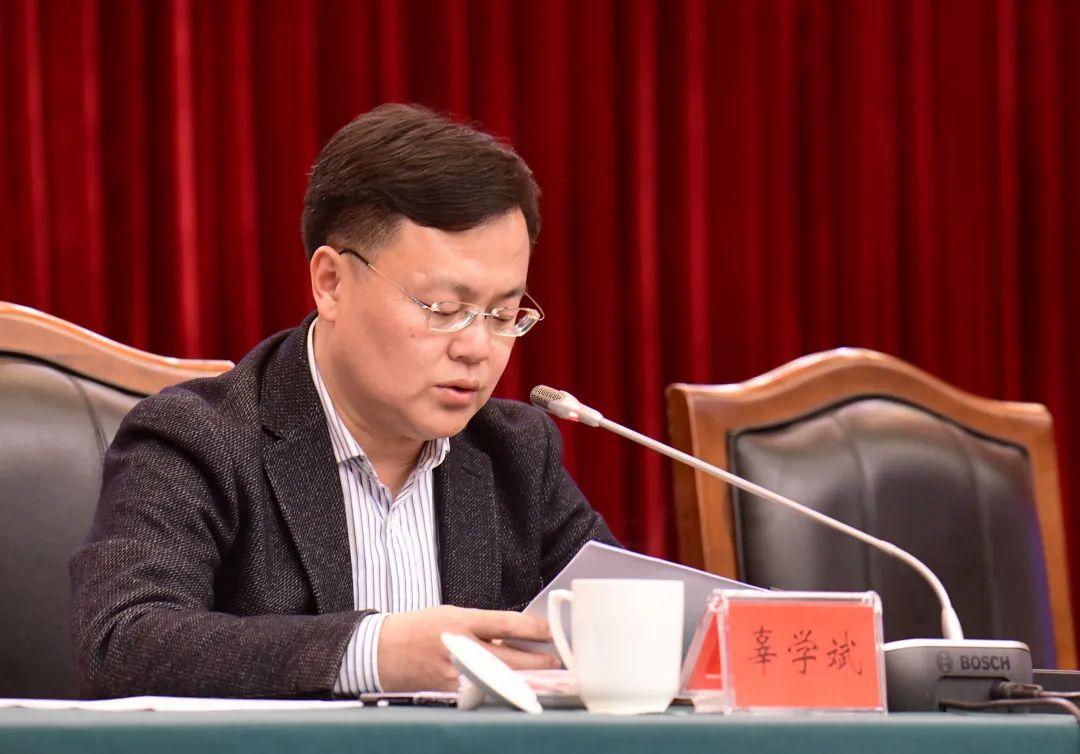 县委书记,县政法队伍教育整顿领导小组组长辜学斌为全县政法干警作了