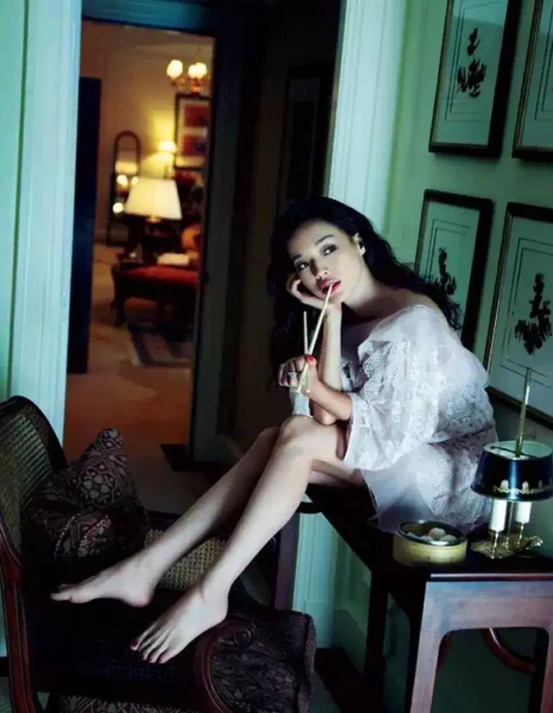 靠三级片走红自曝喜欢玩男人还有比她更狂野的天后吗