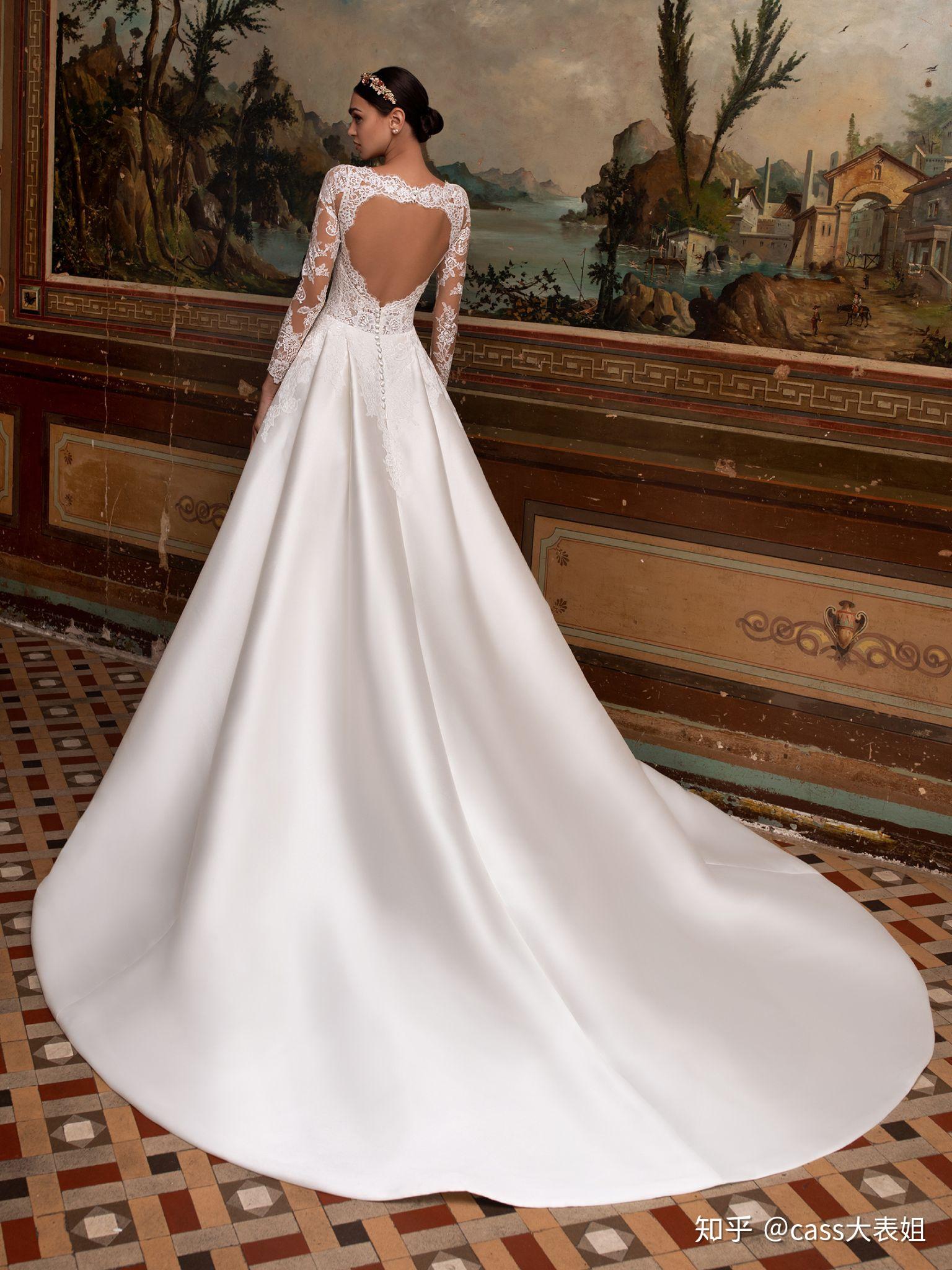 这次 上唯一亮相的中国的婚纱高定品牌The Atelier ,可盐可甜的设计