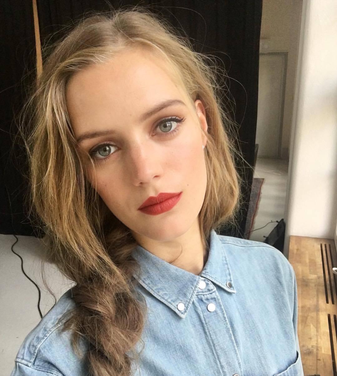 这位小仙女是estherheesch吗