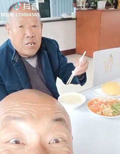 你听说过奥利给却不知道奥利给大叔的另一面人生