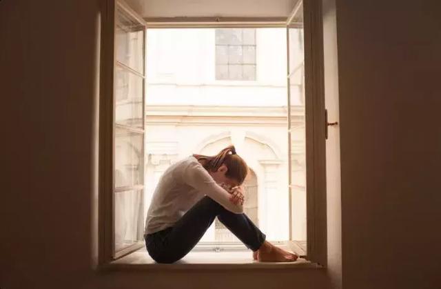 女性抑郁率高男性14倍情感不幸或是主因为何受伤的总是你