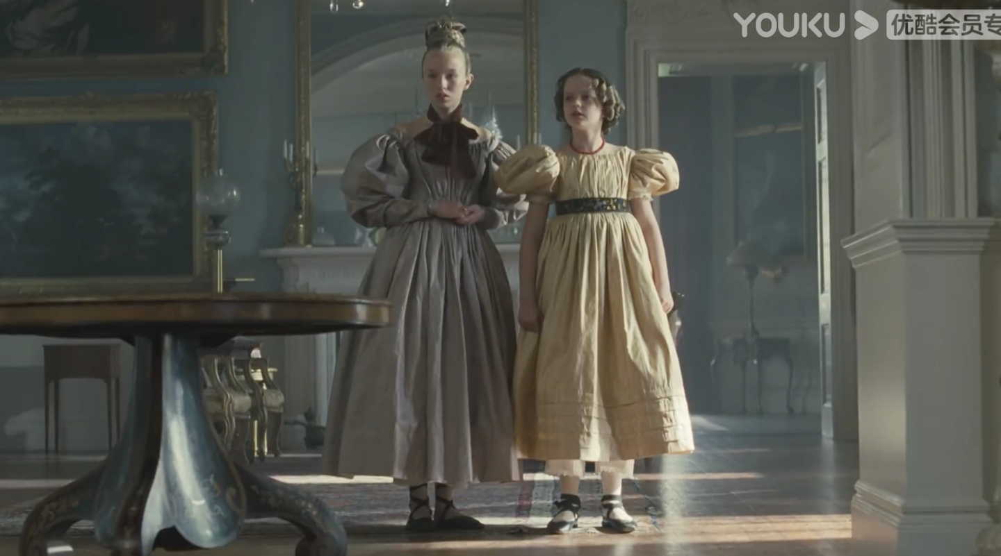 名著人物评析简爱中的黑灰色与粉灰色伊丽莎和乔治娅娜里德姐妹