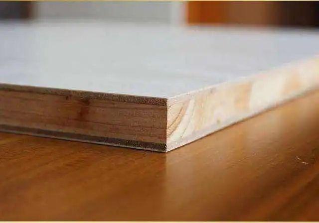 多层板柜门太容易变形怎样才能避免柜门变形