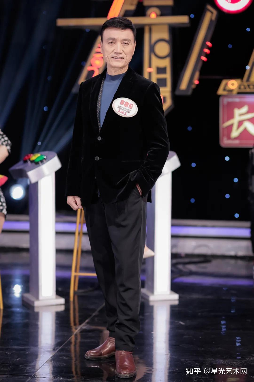 朱艳平——民警邹文静——湖北省大冶市护士李建鹏——主持人苗昕然