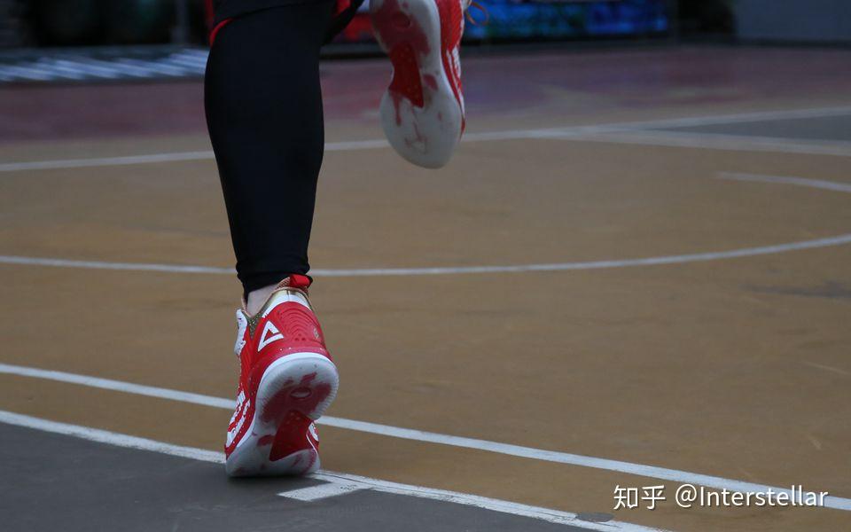 求各位推荐一个襄阳室内篮球比赛场地?