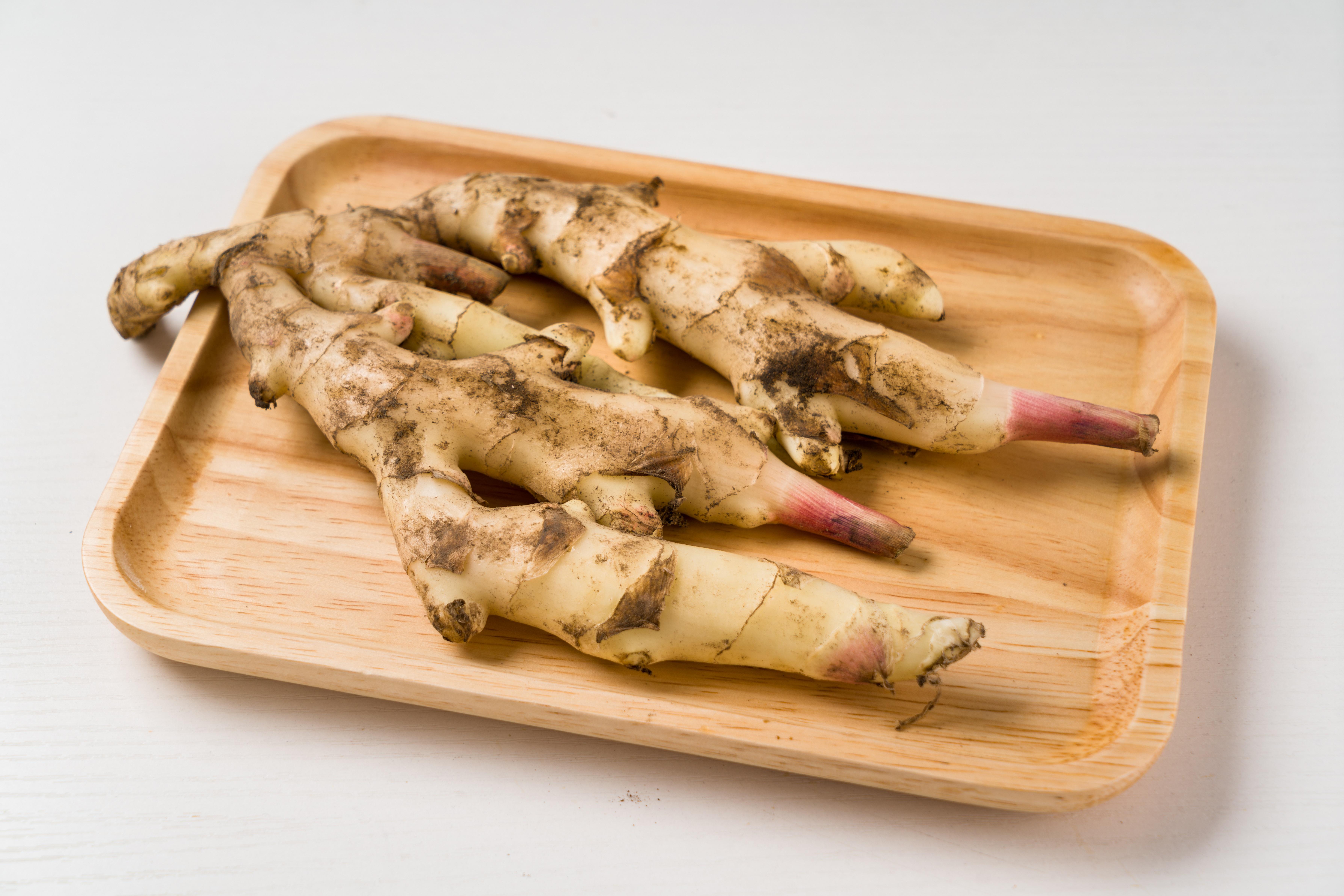 食材在这啦~仔姜500克 新鲜紫苏 100克 米醋 450克 白糖 200克 盐2克