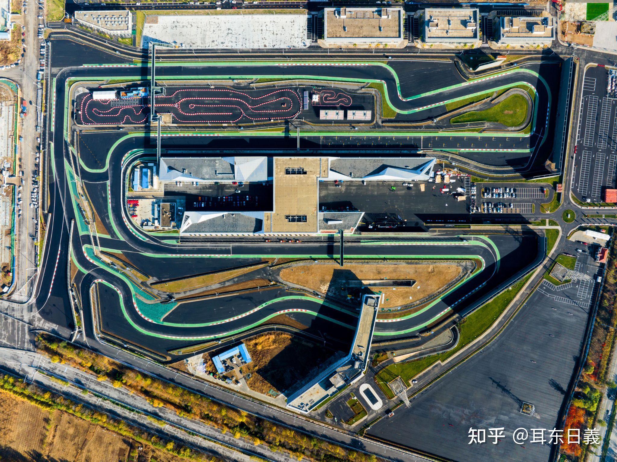 天津武清v1赛车场首先,需要一整条fia认证的国际赛道,主办方的选择是