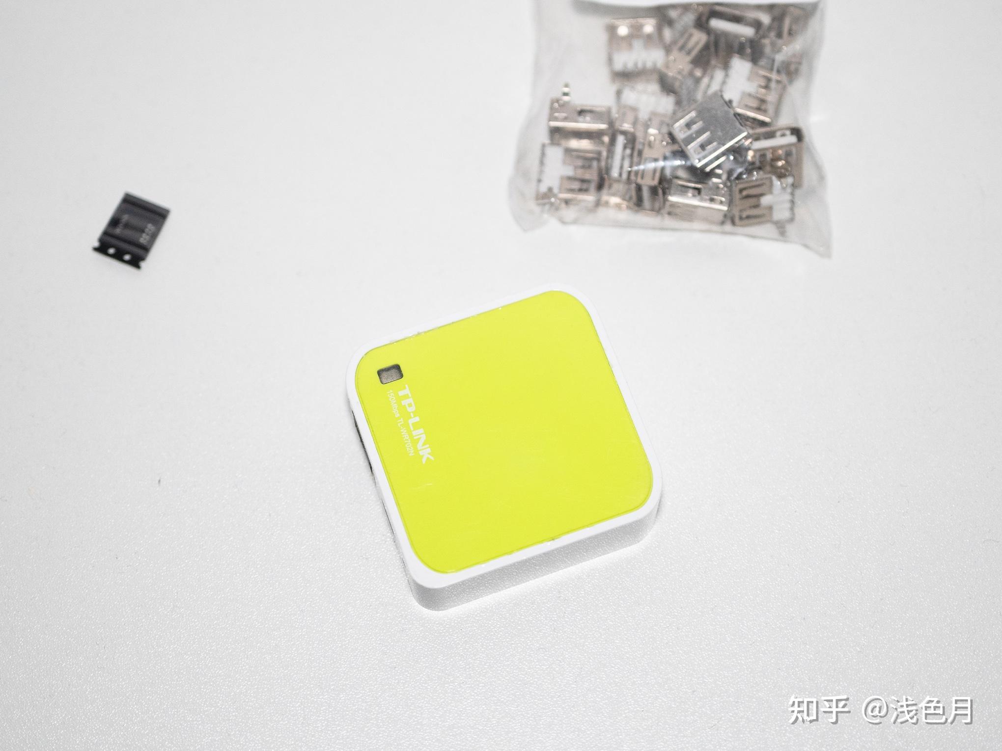 硬件上atheros ar9331芯片,32mb ram和4mb flash,刚好到刷openwrt的最