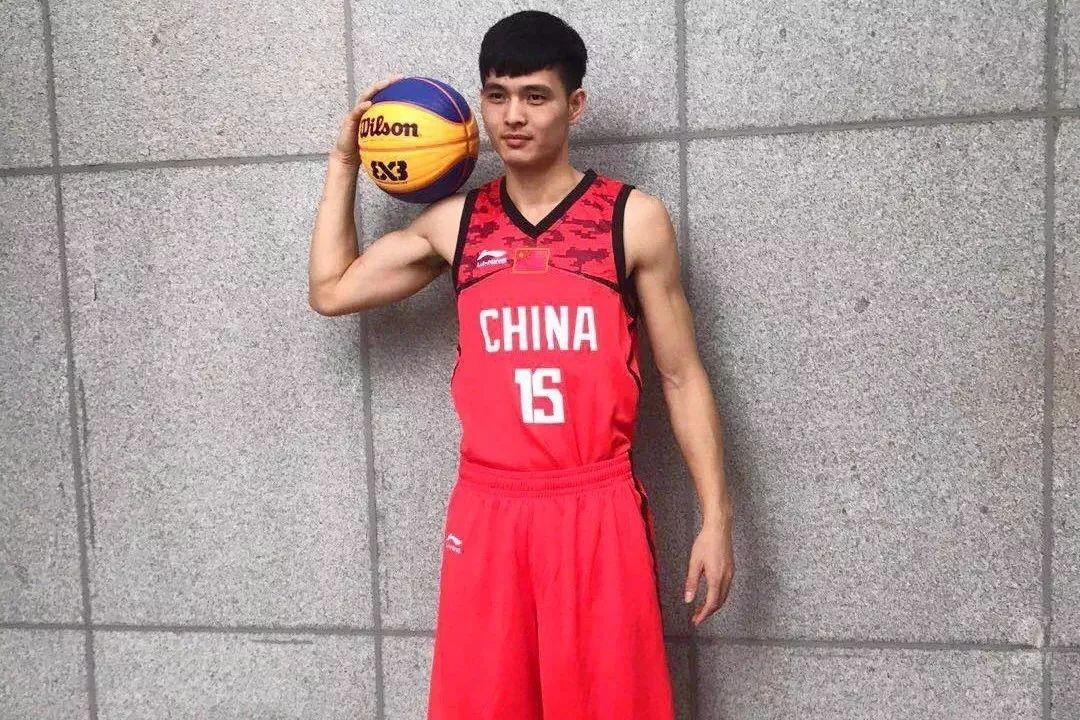 亚运三人篮球冠军-曾冰强队长今天就给你介绍这么一类人的代表如果没