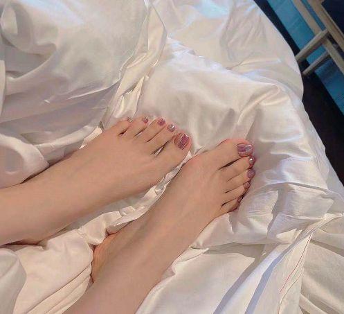 怎么拥有好看的脚 v2-ddf68ef448bcb918e9b9ec1ef18f9b34_1440w.jpg?source=172ae18b