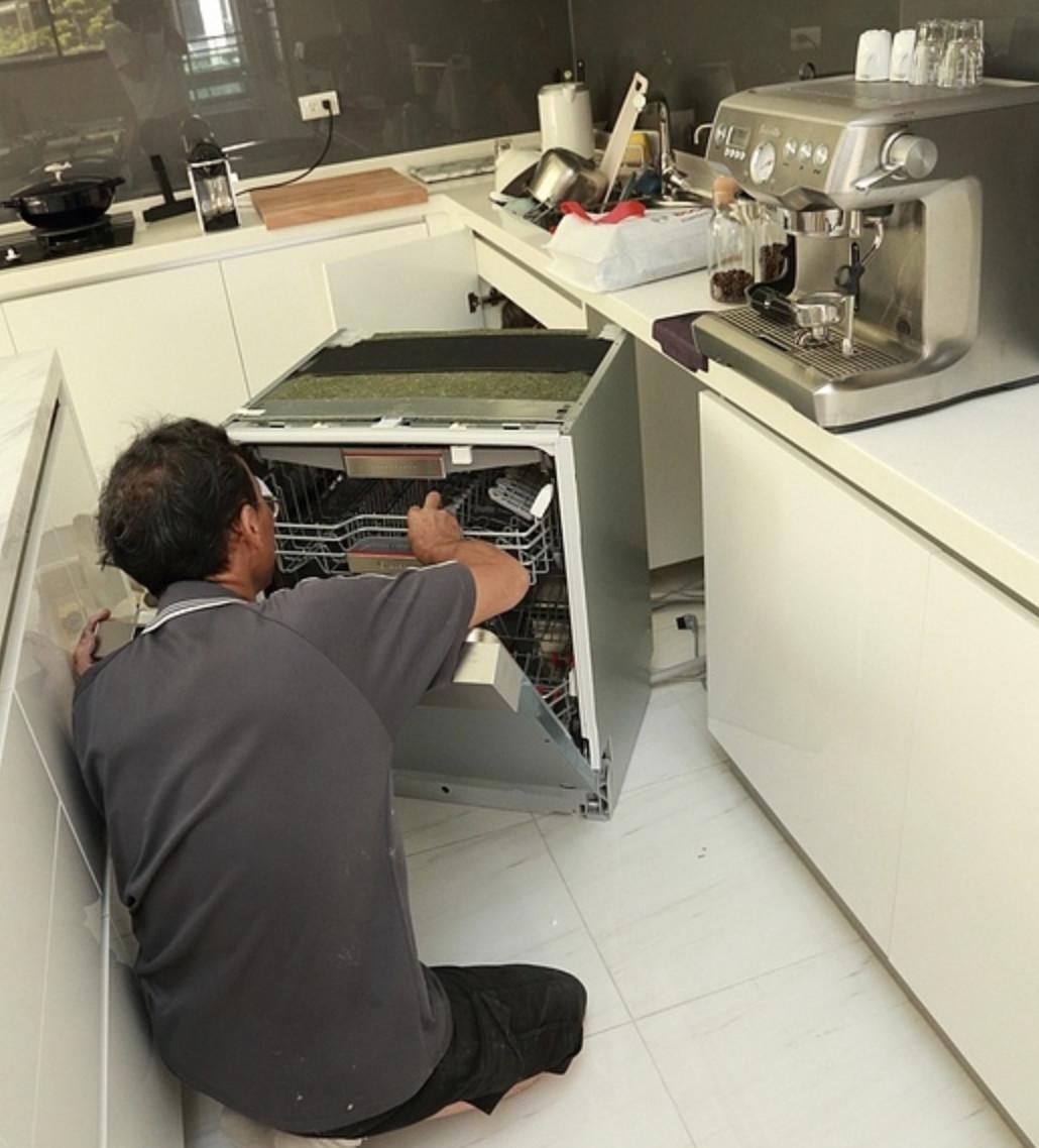 洗碗机到底用不用买了解这些事再做决定