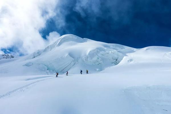 如何正确开启一座6000米级雪山?